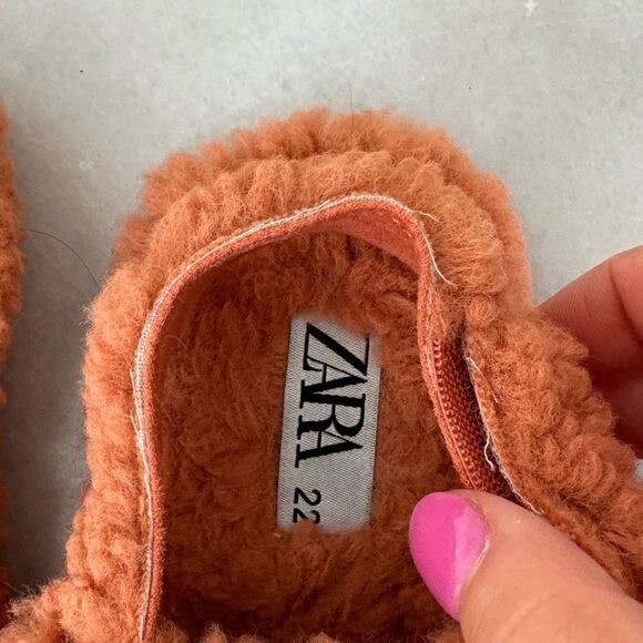 ZARA TODDLER GIRL SHOES SIZE 22 - Picture 3 of 4